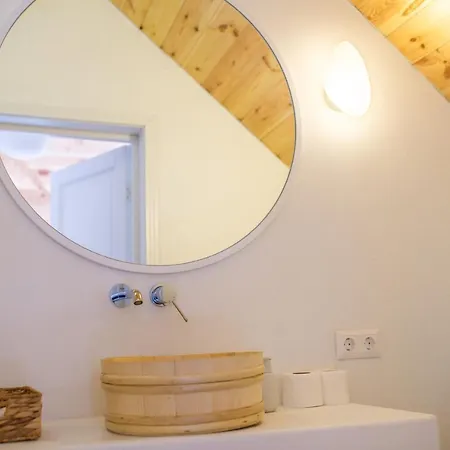 Grand Villla Skyta וילה